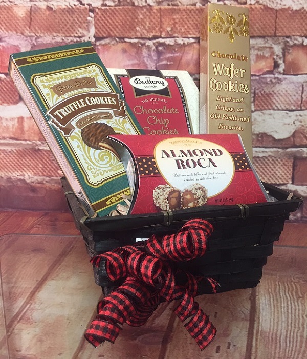 Country Christmas Gift Basket I